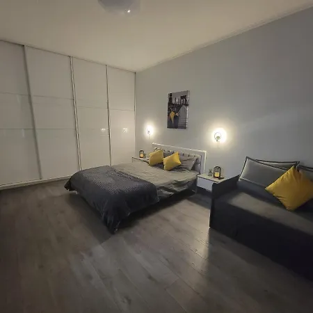 Warm & Cozy Apartment In The Heart Of Historical לבוב מראה חיצוני תמונה