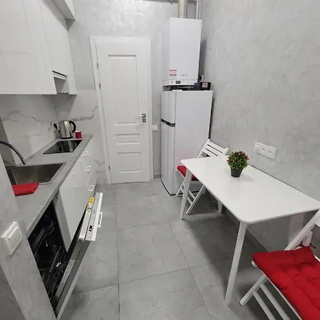 Warm & Cozy Apartment In The Heart Of Historical לבוב מראה חיצוני תמונה