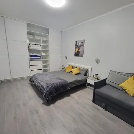 Warm & Cozy Apartment In The Heart Of Historical לבוב מראה חיצוני תמונה